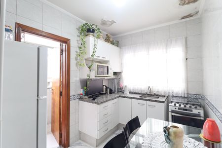 Casa para alugar com 62m², 2 quartos e 1 vaga