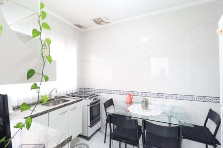 Casa para alugar com 62m², 2 quartos e 1 vaga
