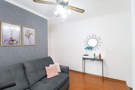 Casa para alugar com 62m², 2 quartos e 1 vaga