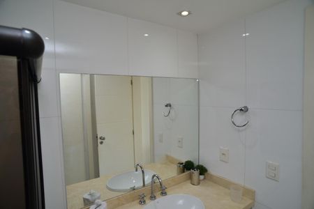 Apartamento à venda com 194m², 3 quartos e 3 vagas