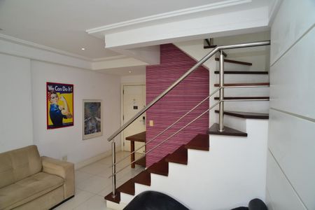 Apartamento à venda com 194m², 3 quartos e 3 vagas Apartamento à venda com 194m², 3 quartos e 3 vagasSala