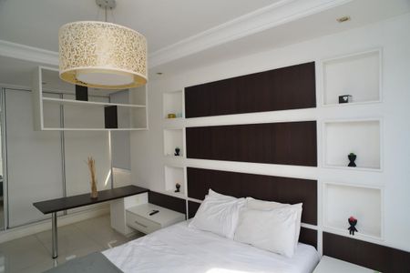 Apartamento à venda com 194m², 3 quartos e 3 vagas Apartamento à venda com 194m², 3 quartos e 3 vagasSuíte