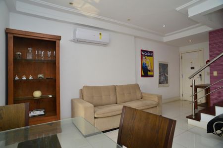 Sala de apartamento para alugar com 3 quartos, 194m² em Barra da Tijuca, Rio de Janeiro