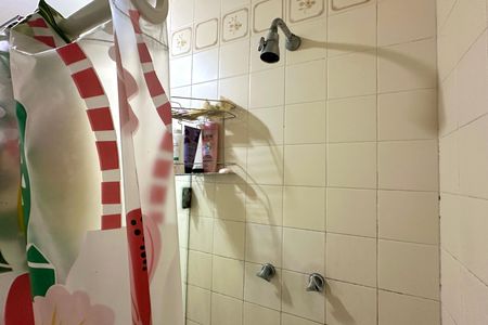 Apartamento para alugar com 77m², 3 quartos e sem vaga Apartamento para alugar com 77m², 3 quartos e sem vagaBanheiro