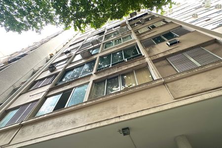 Apartamento para alugar com 77m², 3 quartos e sem vaga