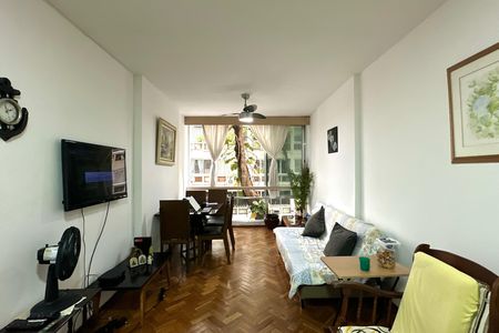 Apartamento para alugar com 77m², 3 quartos e sem vaga Apartamento para alugar com 77m², 3 quartos e sem vagaSala