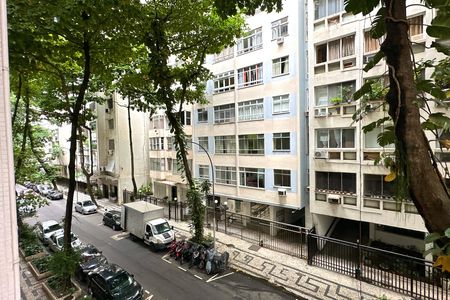Apartamento para alugar com 77m², 3 quartos e sem vaga Apartamento para alugar com 77m², 3 quartos e sem vagaVista