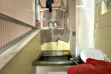 Apartamento para alugar com 77m², 3 quartos e sem vaga