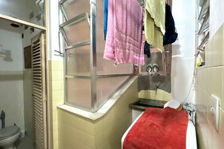 Apartamento para alugar com 77m², 3 quartos e sem vaga
