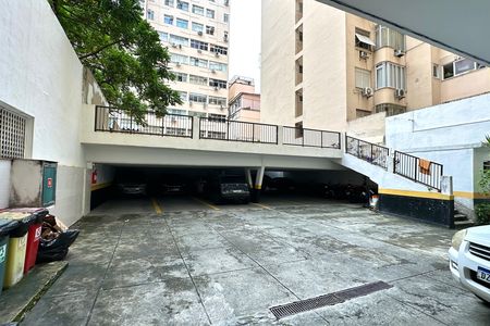 Apartamento para alugar com 77m², 3 quartos e sem vaga