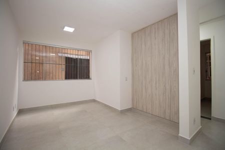 Sala de apartamento para alugar com 2 quartos, 65m² em Cnf 1, Brasília