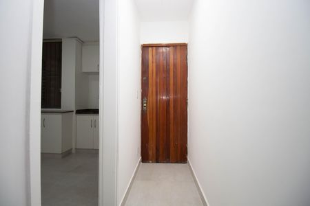 Apartamento para alugar com 65m², 2 quartos e sem vaga Apartamento para alugar com 65m², 2 quartos e sem vagaHall