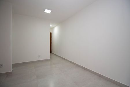 Sala de apartamento para alugar com 2 quartos, 65m² em Cnf 1, Brasília