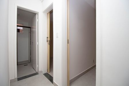 Apartamento para alugar com 65m², 2 quartos e sem vaga Apartamento para alugar com 65m², 2 quartos e sem vagaCorredor