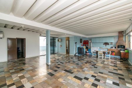 Casa à venda com 278m², 4 quartos e 2 vagasTerraço