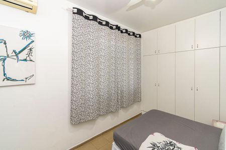 Casa à venda com 278m², 4 quartos e 2 vagasQuarto 3 Suíte