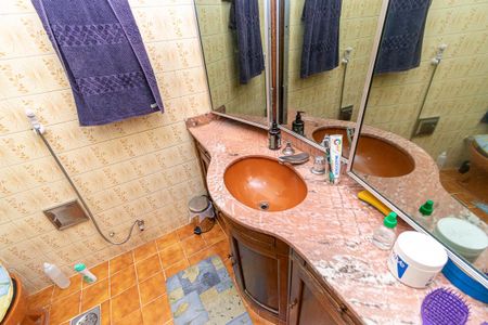 Casa à venda com 278m², 4 quartos e 2 vagasBanheiro da Suíte 1