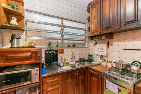 Casa à venda com 278m², 4 quartos e 2 vagasCozinha