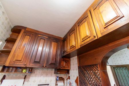 Casa à venda com 278m², 4 quartos e 2 vagasCozinha - Armários