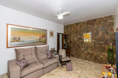 Sala de casa à venda com 4 quartos, 278m² em Penha Circular, Rio de Janeiro