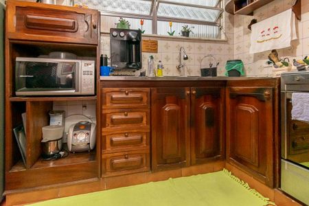 Casa à venda com 278m², 4 quartos e 2 vagasCozinha - Armários