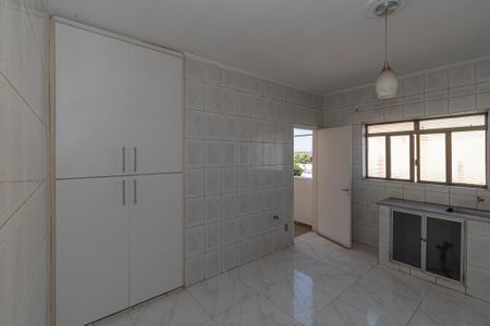 Apartamento para alugar com 87m², 2 quartos e sem vagaCozinha 