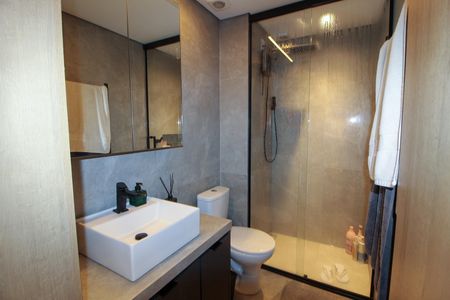 Banheiro de apartamento à venda com 1 quarto, 31m² em Butantã, São Paulo