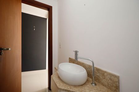 Casa à venda com 95m², 2 quartos e 4 vagas Casa à venda com 95m², 2 quartos e 4 vagasLavabo