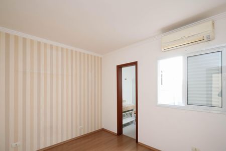 Casa à venda com 95m², 2 quartos e 4 vagas Casa à venda com 95m², 2 quartos e 4 vagasSuíte 1