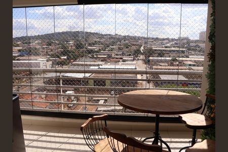 Apartamento à venda com 60m², 2 quartos e 2 vagasVista