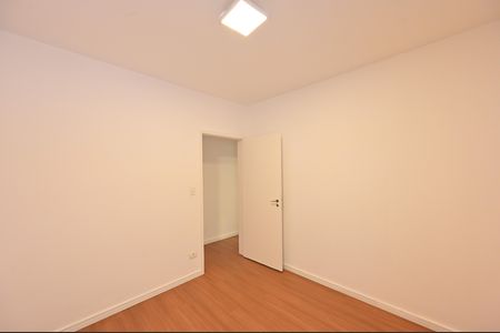 Apartamento à venda com 64m², 2 quartos e 1 vagaQuarto 2