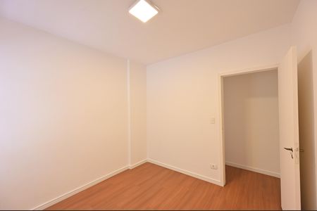 Apartamento à venda com 64m², 2 quartos e 1 vagaQuarto 2