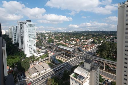 Apartamento à venda com 305m², 4 quartos e 4 vagas Apartamento à venda com 305m², 4 quartos e 4 vagasVaranda - Vista