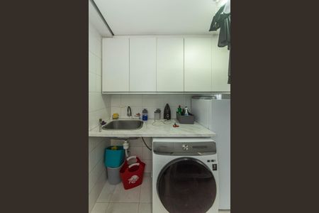 Apartamento à venda com 305m², 4 quartos e 4 vagas Apartamento à venda com 305m², 4 quartos e 4 vagasArea de Serviço