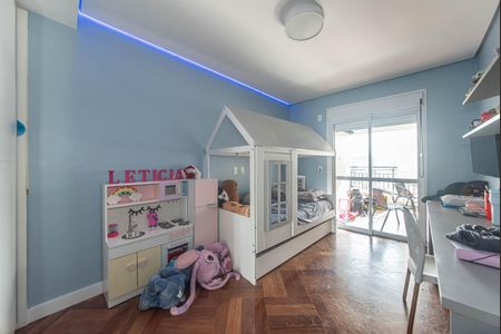 Apartamento à venda com 305m², 4 quartos e 4 vagas Apartamento à venda com 305m², 4 quartos e 4 vagasSuite 3