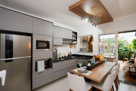 Casa à venda com 93m², 2 quartos e 1 vaga Casa à venda com 93m², 2 quartos e 1 vagaCozinha