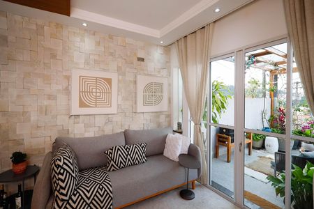 Casa à venda com 93m², 2 quartos e 1 vaga Casa à venda com 93m², 2 quartos e 1 vagaSala