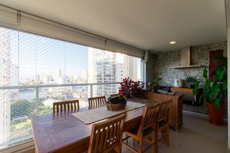 Apartamento à venda com 141m², 3 quartos e 2 vagas Apartamento à venda com 141m², 3 quartos e 2 vagasVaranda gourmet