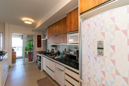 Apartamento à venda com 141m², 3 quartos e 2 vagas Apartamento à venda com 141m², 3 quartos e 2 vagasCozinha