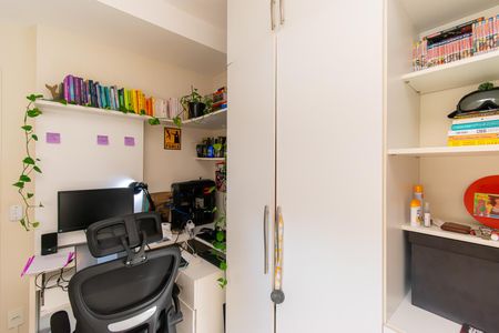 Apartamento à venda com 141m², 3 quartos e 2 vagas Apartamento à venda com 141m², 3 quartos e 2 vagasQuarto 1