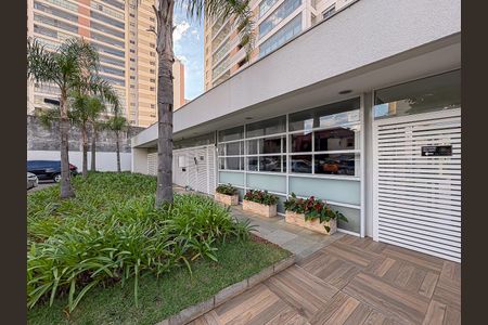 Apartamento à venda com 141m², 3 quartos e 2 vagas Apartamento à venda com 141m², 3 quartos e 2 vagasFachada