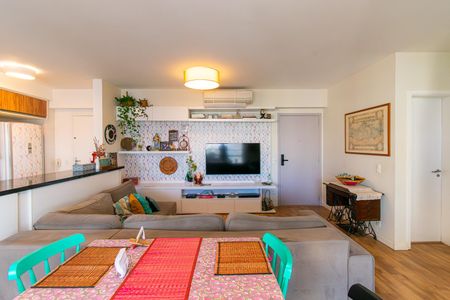 Apartamento à venda com 141m², 3 quartos e 2 vagas Apartamento à venda com 141m², 3 quartos e 2 vagasSala