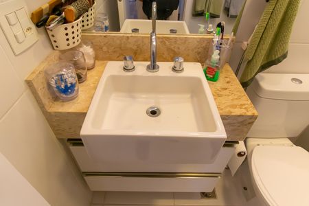 Apartamento à venda com 141m², 3 quartos e 2 vagas Apartamento à venda com 141m², 3 quartos e 2 vagasBanheiro da Suíte
