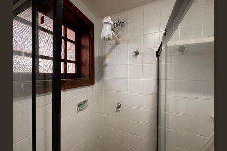 Casa de condomínio para alugar com 145m², 4 quartos e 2 vagasÁrea de Serviço - Banheiro