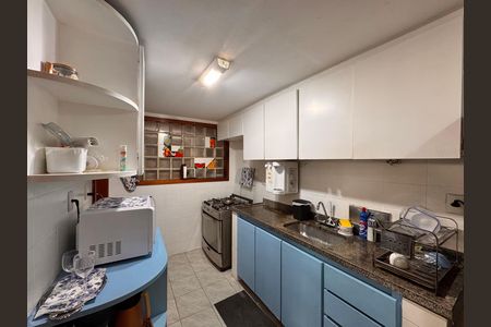 Casa de condomínio para alugar com 145m², 4 quartos e 2 vagasCozinha
