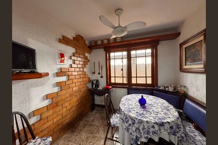 Casa de condomínio para alugar com 145m², 4 quartos e 2 vagasCopa