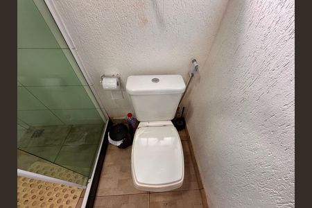 Casa de condomínio para alugar com 145m², 4 quartos e 2 vagasSuíte 1 - Banheiro