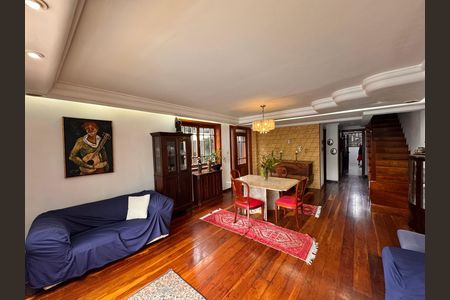 Sala de casa de condomínio para alugar com 4 quartos, 145m² em Recreio dos Bandeirantes, Rio de Janeiro