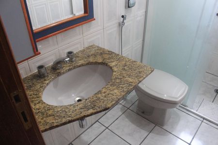 Apartamento à venda com 117m², 3 quartos e 2 vagasBanheiro da Suíte 2