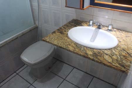 Apartamento à venda com 117m², 3 quartos e 2 vagasBanheiro da Suíte 1